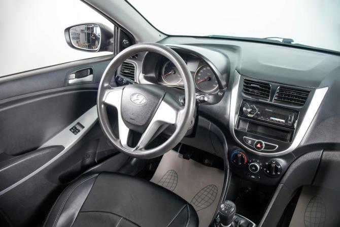 Hyundai Solaris I с пробегом 2014 года, цена 649 000 рублей, 222222 км, седан, Автокод Объявления