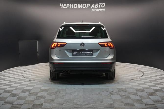 Volkswagen Tiguan II с пробегом 2017 года, цена 2 655 000 рублей, 151600 км, внедорожник, Автокод Объявления