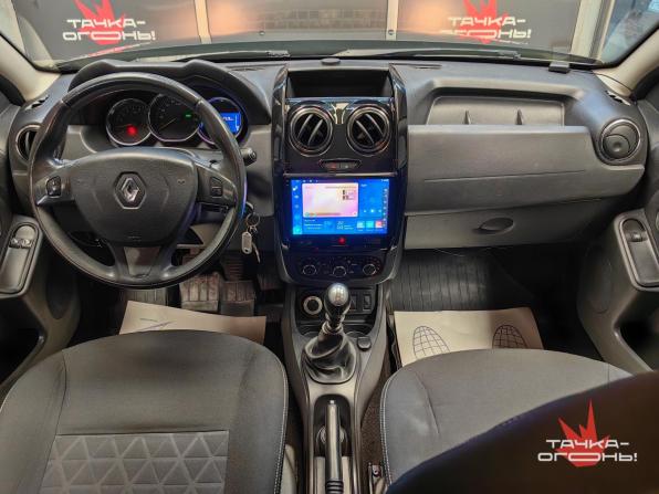 Renault Duster I Рестайлинг с пробегом 2018 года, цена 1 328 000 рублей, 136000 км, внедорожник, Автокод Объявления