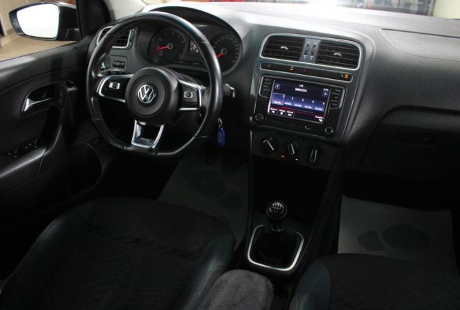 Volkswagen Polo V Рестайлинг с пробегом 2019 года, цена 875 000 рублей, 159163 км, седан, Автокод Объявления