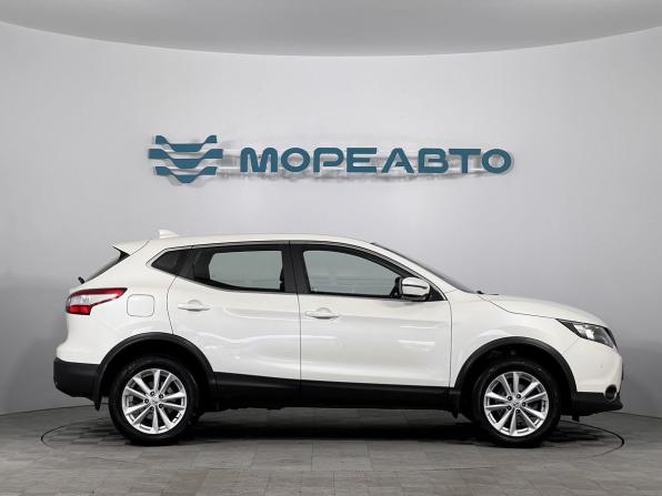 Nissan Qashqai II с пробегом 2018 года, цена 1 890 000 рублей, 107700 км, внедорожник, Автокод Объявления