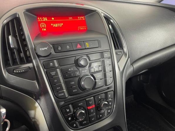Opel Astra J Рестайлинг с пробегом 2012 года, цена 715 000 рублей, 191500 км, хэтчбек, Автокод Объявления