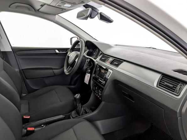 Skoda Rapid I Рестайлинг с пробегом 2019 года, цена 755 000 рублей, 283886 км, лифтбек, Автокод Объявления