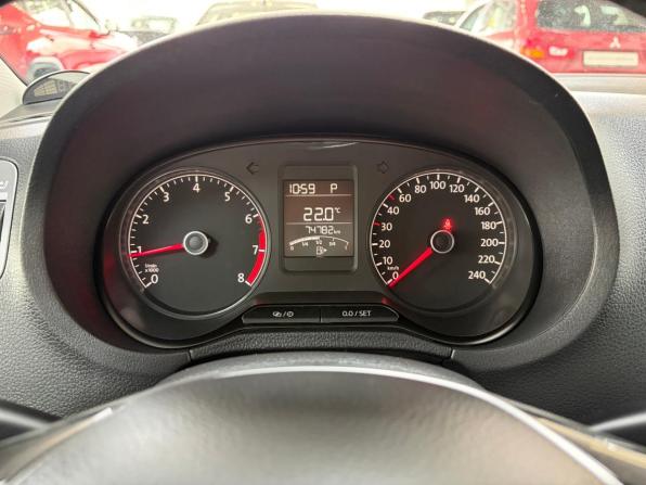 Volkswagen Polo V Рестайлинг с пробегом 2017 года, цена 1 318 000 рублей, 74782 км, седан, Автокод Объявления