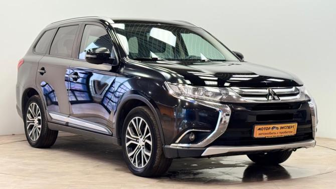 Mitsubishi Outlander III Рестайлинг 3 с пробегом 2018 года, цена 2 220 000 рублей, 102351 км, внедорожник, Автокод Объявления