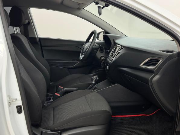 Hyundai Solaris II Рестайлинг с пробегом 2020 года, цена 1 550 000 рублей, 76391 км, седан, Автокод Объявления