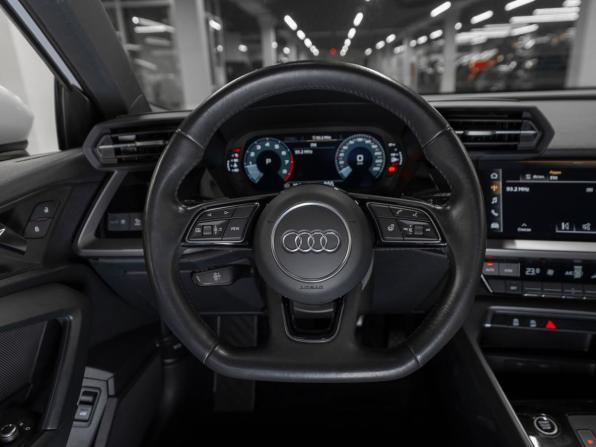 Audi A3 IV (8Y) с пробегом 2021 года, цена 2 780 000 рублей, 47182 км, хэтчбек, Автокод Объявления