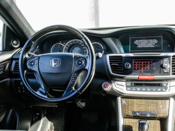 Honda Accord IX с пробегом 2013 года, цена 1 335 000 рублей, 294582 км, седан, Автокод Объявления