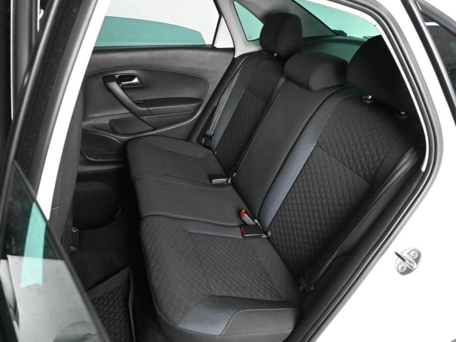 Volkswagen Polo V Рестайлинг Ростов-на-Дону  - изображение 9