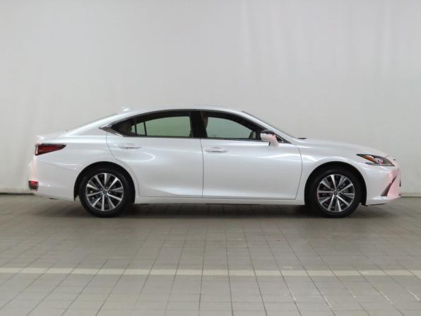 Lexus ES VII с пробегом 2018 года, цена 3 899 000 рублей, 63000 км, седан, Автокод Объявления