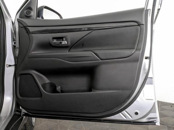 Mitsubishi Outlander III Рестайлинг 2 с пробегом 2017 года, цена 2 100 000 рублей, 113346 км, внедорожник, Автокод Объявления