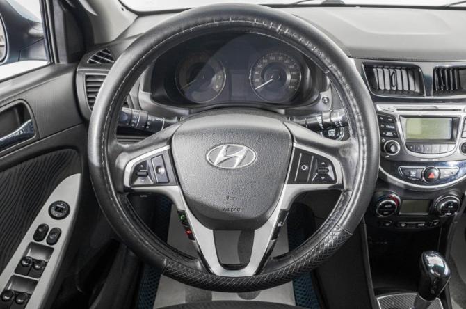 Hyundai Solaris I с пробегом 2014 года, цена 749 000 рублей, 246000 км, седан, Автокод Объявления