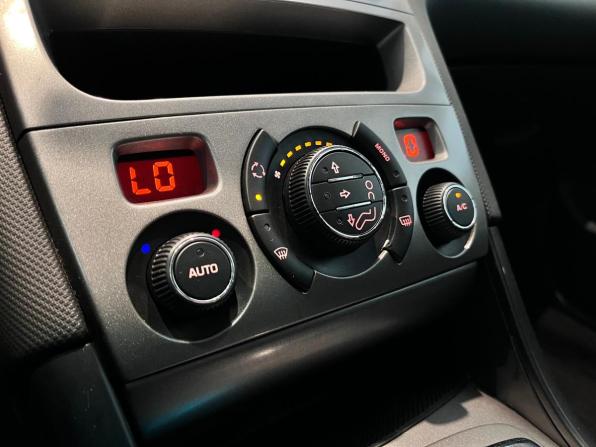 Peugeot 408 I с пробегом 2014 года, цена 595 000 рублей, 177000 км, седан, Автокод Объявления