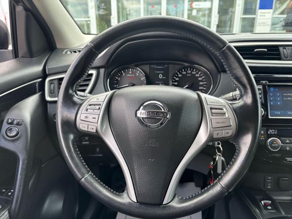 Nissan Qashqai II с пробегом 2015 года, цена 1 570 000 рублей, 126662 км, внедорожник, Автокод Объявления