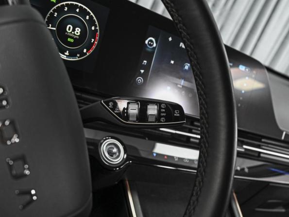 Omoda C5 I Рестайлинг с пробегом 2024 года, цена 1 710 000 рублей, 36274 км, внедорожник, Автокод Объявления