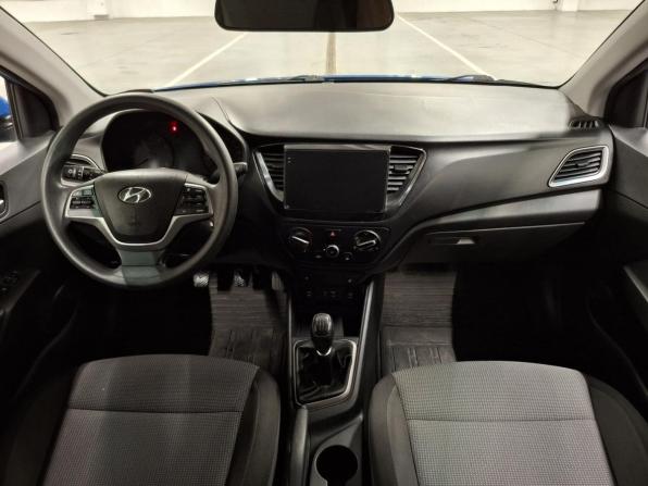 Hyundai Solaris II с пробегом 2018 года, цена 1 030 000 рублей, 126322 км, седан, Автокод Объявления