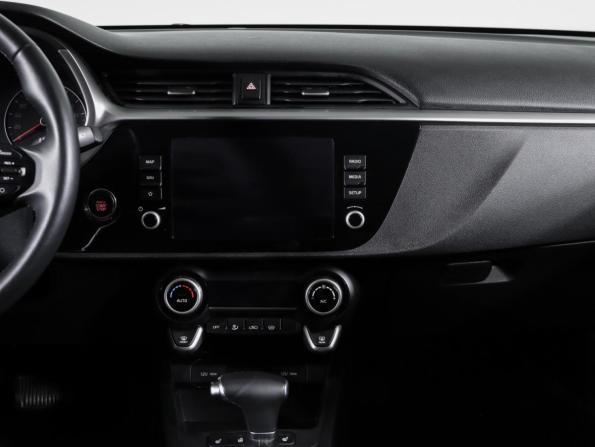 Kia Rio IV Рестайлинг с пробегом 2021 года, цена 2 165 000 рублей, 32350 км, хэтчбек, Автокод Объявления