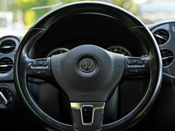 Volkswagen Tiguan I Рестайлинг с пробегом 2014 года, цена 1 290 000 рублей, 279972 км, внедорожник, Автокод Объявления