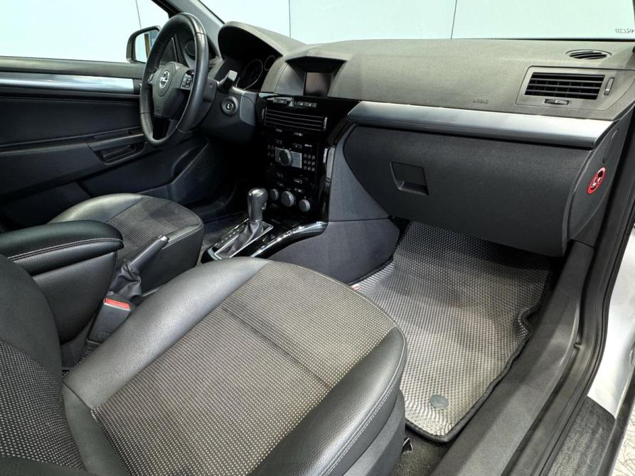 Opel Astra H Рестайлинг Волжский  - изображение 24