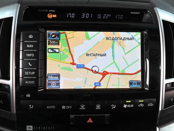 Toyota Land Cruiser 200 Series Рестайлинг 1 с пробегом 2015 года, цена 4 349 000 рублей, 178173 км, внедорожник, Автокод Объявления