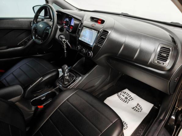 Kia Cerato III Рестайлинг (Classic) с пробегом 2017 года, цена 890 000 рублей, 175943 км, седан, Автокод Объявления