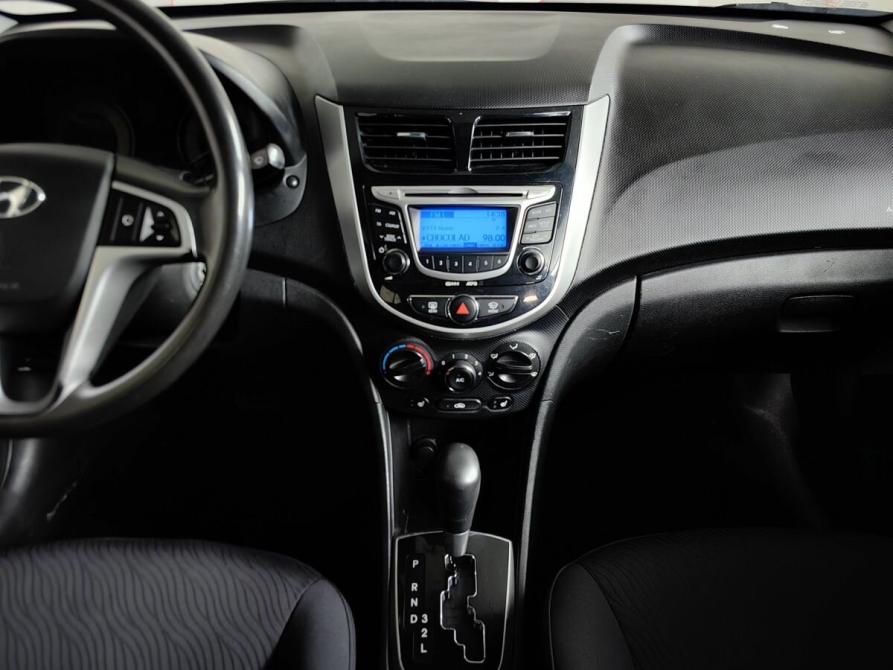 Hyundai Solaris I Москва  - изображение 12