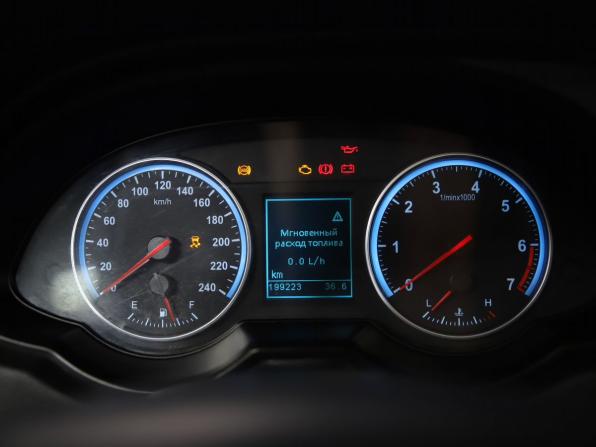 Brilliance V5 I с пробегом 2015 года, цена 490 000 рублей, 199223 км, внедорожник, Автокод Объявления