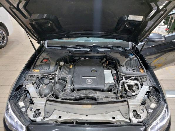 Mercedes-Benz E-Класс V (W213 S213 C238) Рестайлинг с пробегом 2021 года, цена 3 570 000 рублей, 55211 км, седан, Автокод Объявления