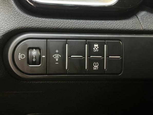 Kia Ceed III с пробегом 2020 года, цена 1 620 000 рублей, 160354 км, универсал, Автокод Объявления