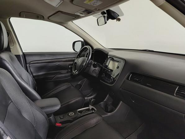 Mitsubishi Outlander III Рестайлинг 2 с пробегом 2016 года, цена 1 470 000 рублей, 252500 км, внедорожник, Автокод Объявления
