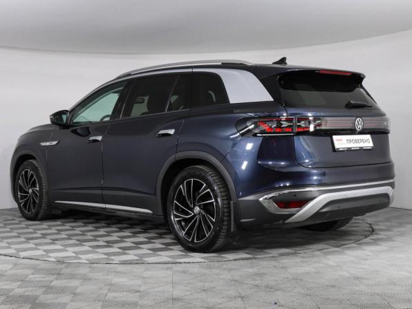 Volkswagen ID.6 с пробегом 2022 года, цена 3 199 000 рублей, 43413 км, внедорожник, Автокод Объявления