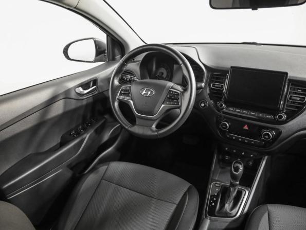 Hyundai Solaris II Рестайлинг с пробегом 2021 года, цена 1 399 000 рублей, 115861 км, седан, Автокод Объявления