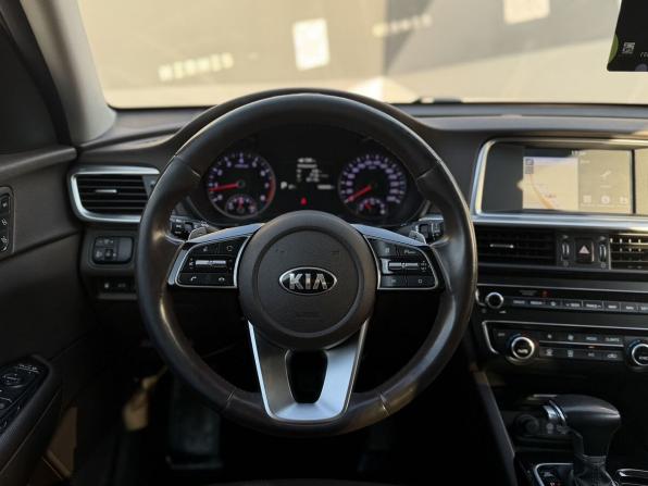 Kia Optima IV Рестайлинг с пробегом 2018 года, цена 1 649 000 рублей, 163035 км, седан, Автокод Объявления