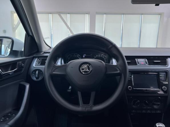 Skoda Rapid I Рестайлинг с пробегом 2019 года, цена 1 290 000 рублей, 108000 км, лифтбек, Автокод Объявления