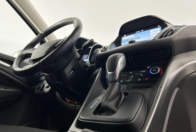 Ford Kuga II Рестайлинг с пробегом 2017 года, цена 1 700 000 рублей, 74600 км, внедорожник, Автокод Объявления