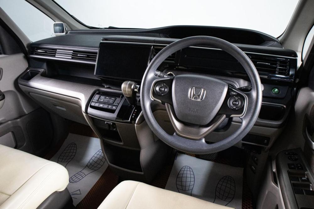 Honda Stepwgn V Сургут  - изображение 11