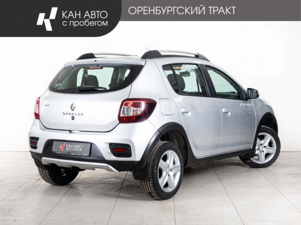 Renault Sandero II с пробегом 2016 года, цена 955 000 рублей, 84800 км, хэтчбек, Автокод Объявления