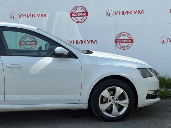 Skoda Octavia III (A7) Рестайлинг с пробегом 2017 года, цена 1 529 000 рублей, 158719 км, лифтбек, Автокод Объявления