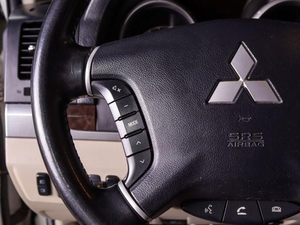 Mitsubishi Pajero IV Рестайлинг 2 с пробегом 2017 года, цена 2 999 000 рублей, 127000 км, внедорожник, Автокод Объявления