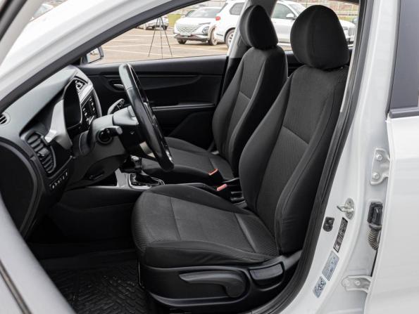 Kia Rio IV Рестайлинг с пробегом 2021 года, цена 1 380 000 рублей, 78803 км, седан, Автокод Объявления