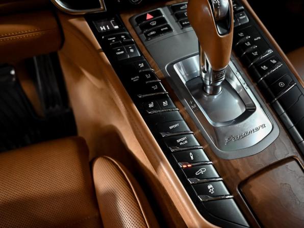 Porsche Panamera I Рестайлинг с пробегом 2013 года, цена 2 950 000 рублей, 146591 км, лифтбек, Автокод Объявления