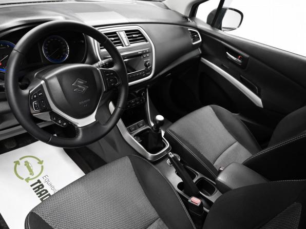 Suzuki SX4 II (S-Cross) с пробегом 2014 года, цена 975 000 рублей, 348782 км, хэтчбек, Автокод Объявления