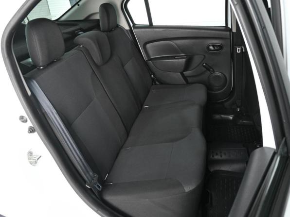 Renault Logan II с пробегом 2014 года, цена 599 000 рублей, 179257 км, седан, Автокод Объявления