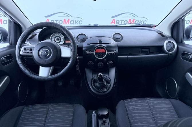 Mazda 2 II (DE) с пробегом 2008 года, цена 646 000 рублей, 238963 км, хэтчбек, Автокод Объявления