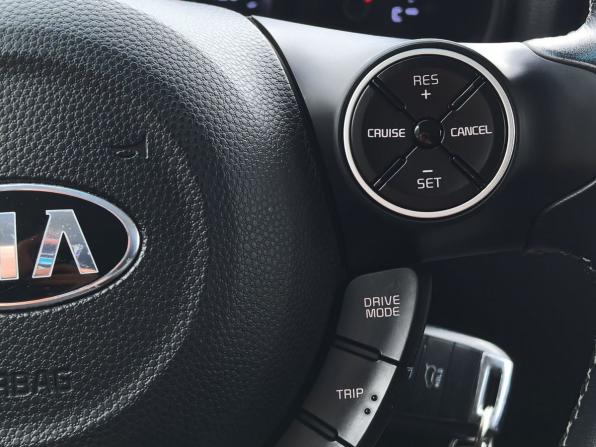 Kia Soul II Рестайлинг с пробегом 2017 года, цена 1 649 000 рублей, 87605 км, хэтчбек, Автокод Объявления