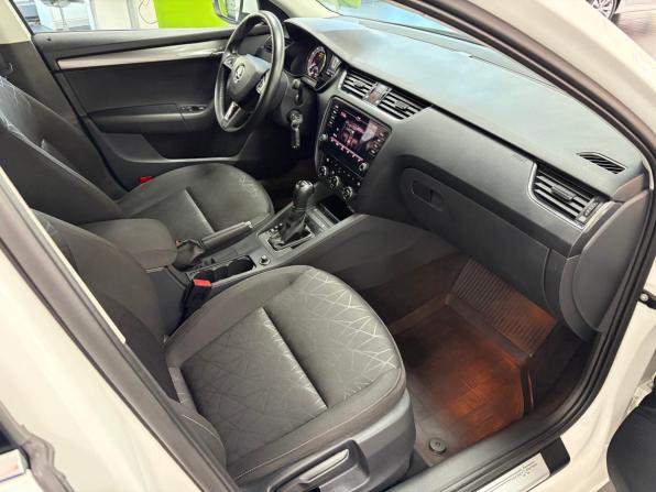 Skoda Octavia III (A7) Рестайлинг с пробегом 2020 года, цена 1 888 000 рублей, 117810 км, лифтбек, Автокод Объявления