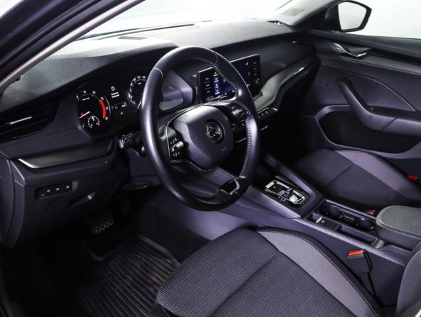 Skoda Octavia IV (A8) с пробегом 2021 года, цена 2 241 000 рублей, 63880 км, лифтбек, Автокод Объявления