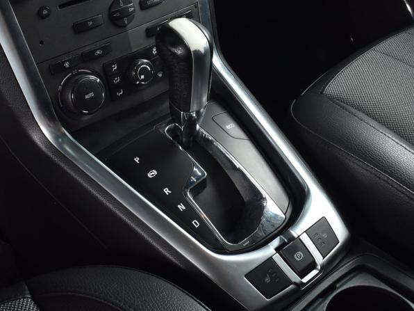 Opel Antara I Рестайлинг с пробегом 2013 года, цена 849 995 рублей, 210024 км, внедорожник, Автокод Объявления