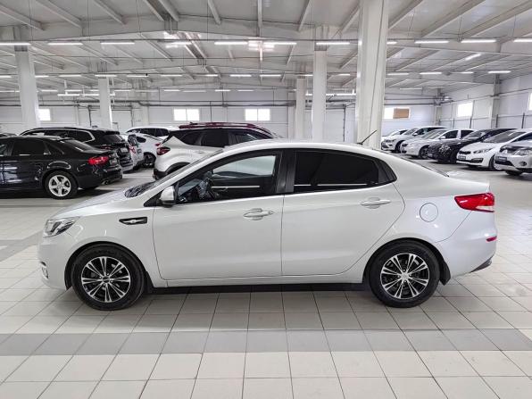 Kia Rio III с пробегом 2015 года, цена 970 000 рублей, 200200 км, седан, Автокод Объявления