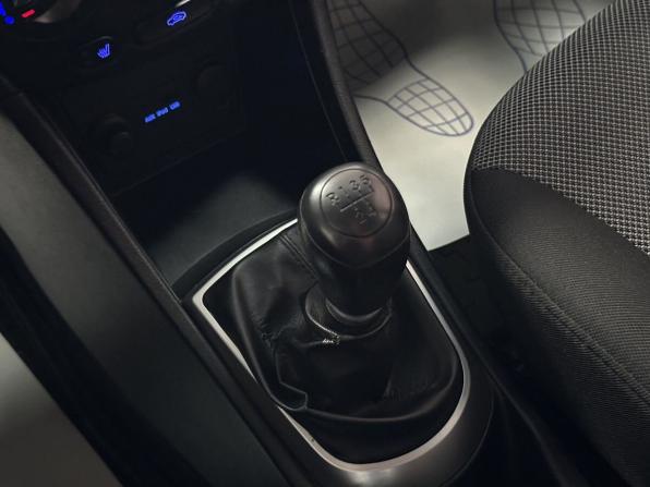 Hyundai Solaris I с пробегом 2013 года, цена 699 000 рублей, 172356 км, седан, Автокод Объявления